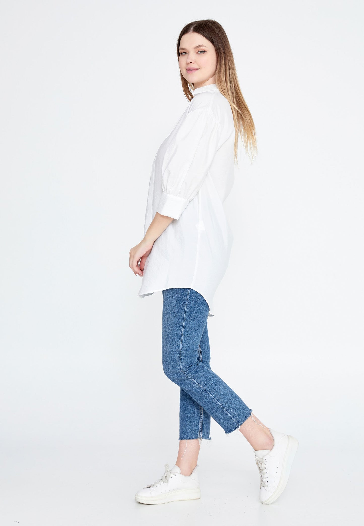 Mid-Length Solid Color Regular Tunic White - Unit Price: 25$