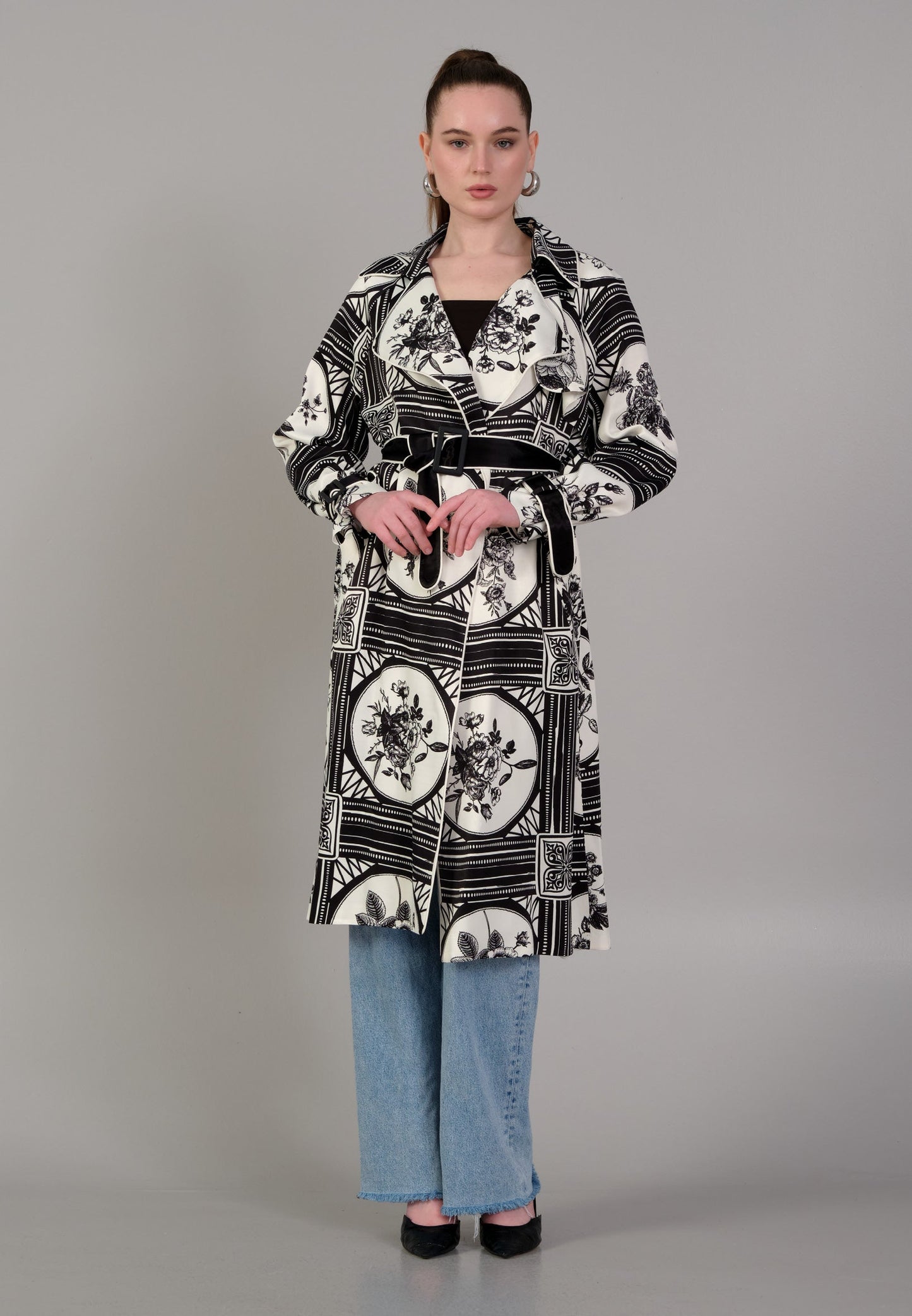 Long Sleeve Floral Regular Tunic Black-Ecru - Unit Price: 65$