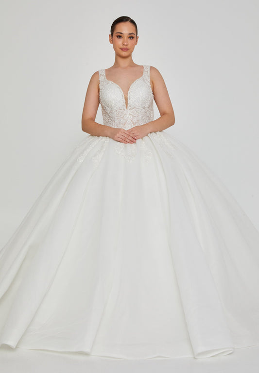 Sleeveless Maxi Tulle Plus Size Wedding Dress Off White - Unit Price: 336$