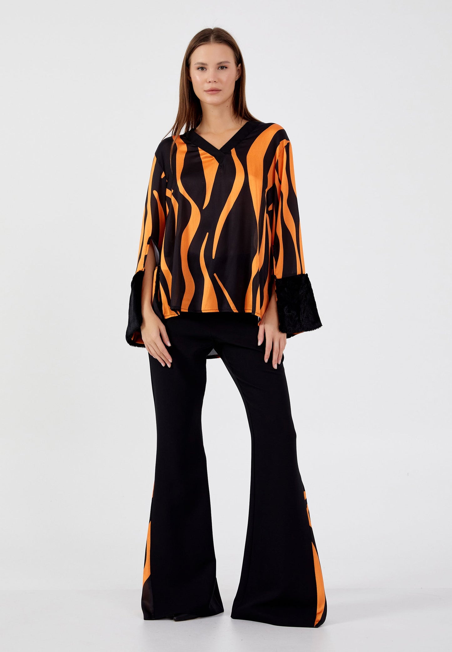 Long Sleeve Patterned Regular Blouse Orange-Black - Unit Price: 17$