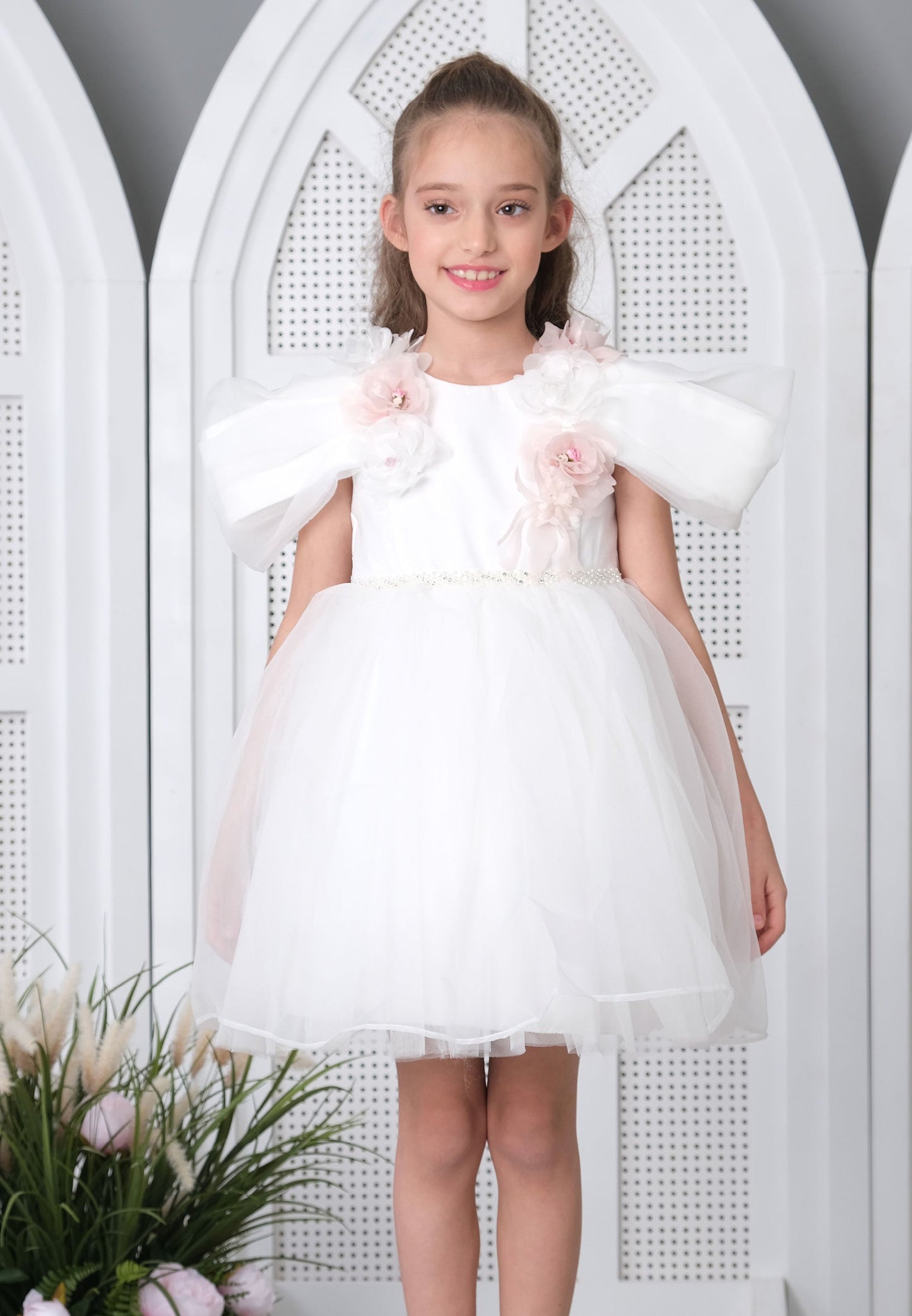 Girl Short Sleeve Tulle Floral A - Line 4 - 8 Ages Special Occasion Dress White - Unit Price: 19$