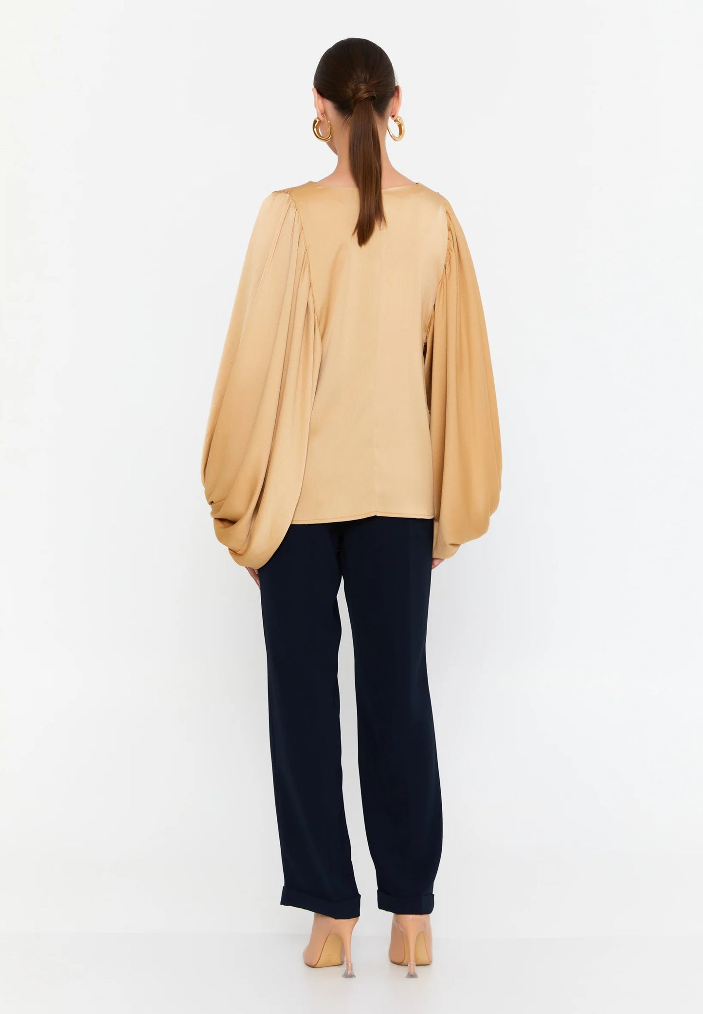 Long Sleeve Solid Color Regular Blouse Unit Price: $31.00