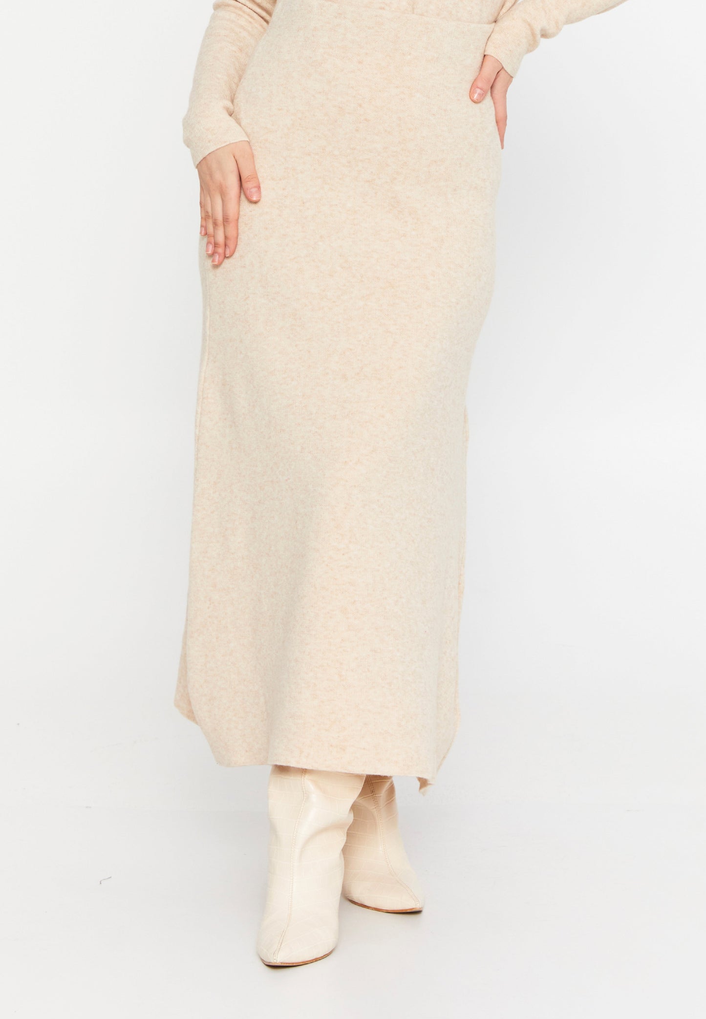 Maxi Solid Color Regular Skirt Beige - Unit Price: 40$