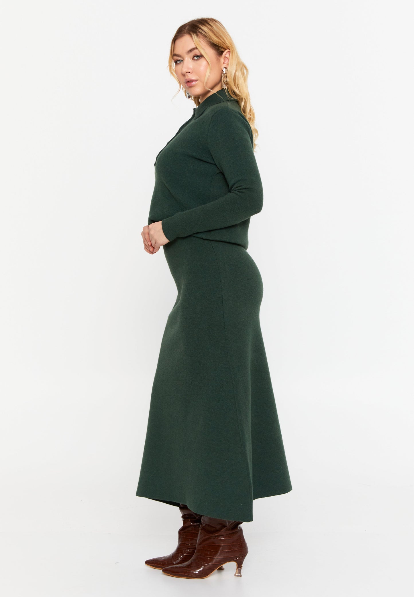 Maxi Solid Color Regular Skirt Green - Unit Price: 40$