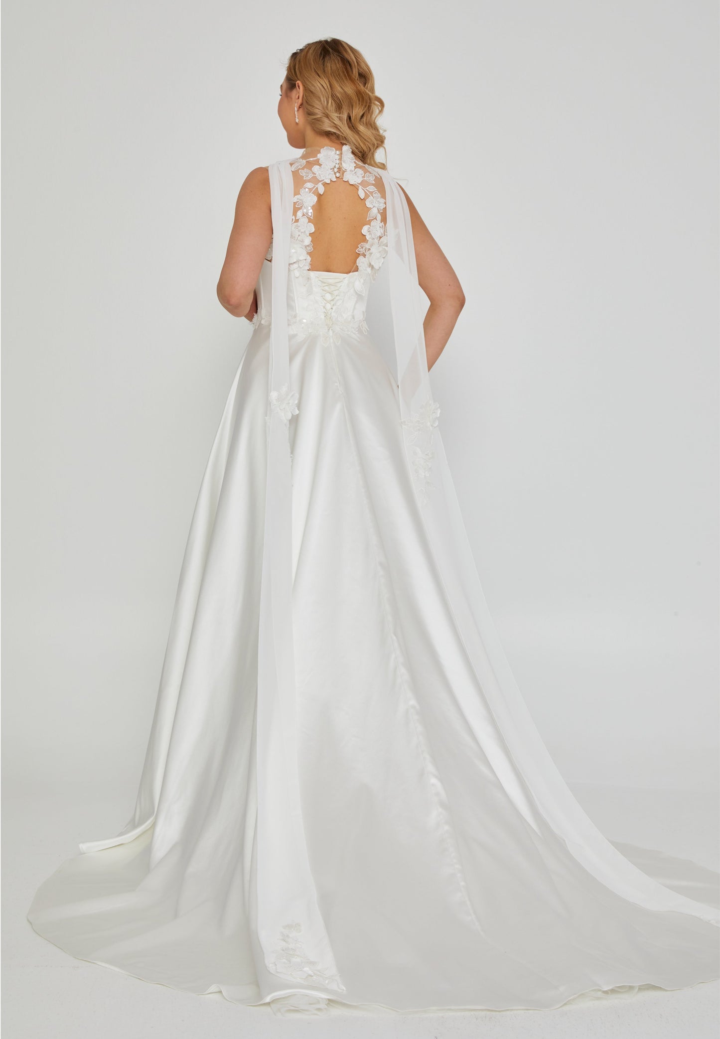 Sleeveless Maxi Satin Regular Wedding Dress Off White - Unit Price: 750$