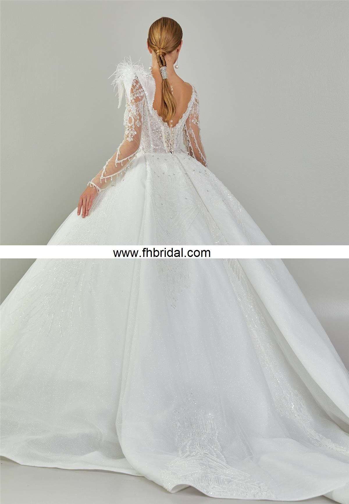 Long Sleeve Maxi Tulle Regular Ecru Wedding Dress $755.00